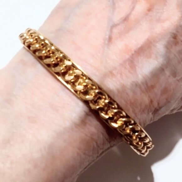 Vintage Gold Tone Chain Link Design Bangle Bracelet - Picture 4 of 4